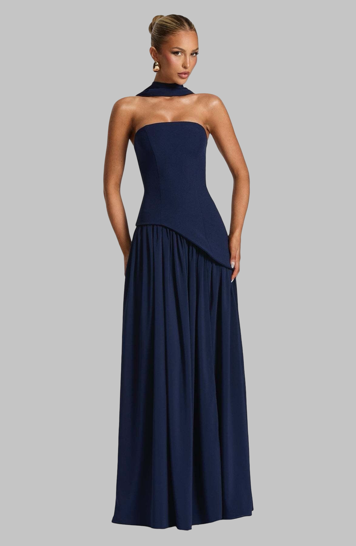 Beatričė – Elegantiška ilga suknelė